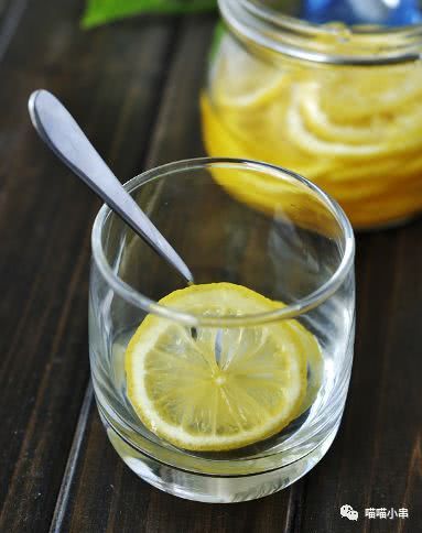 柠檬水能美白吗